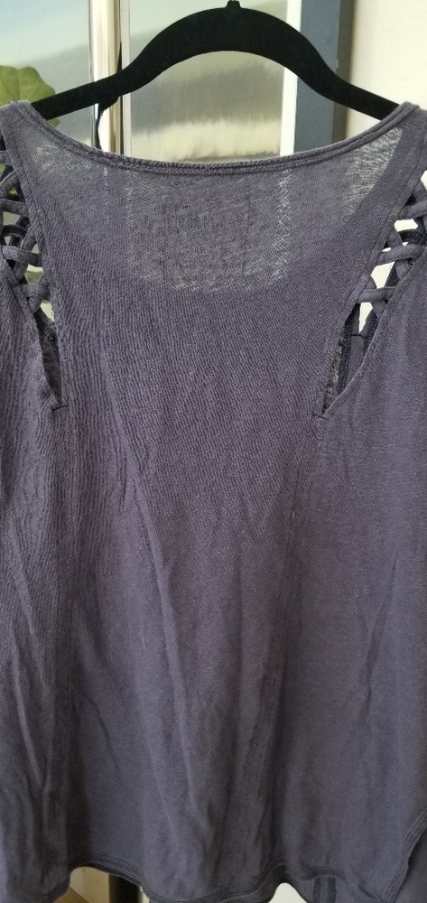 Free People - Picture 3 of 4